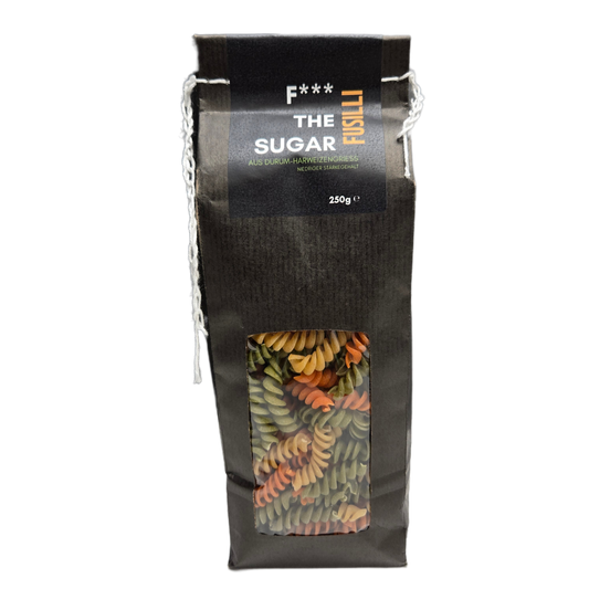 Spiral Nudeln mit Kürbiskernen, Paprika und Spinat